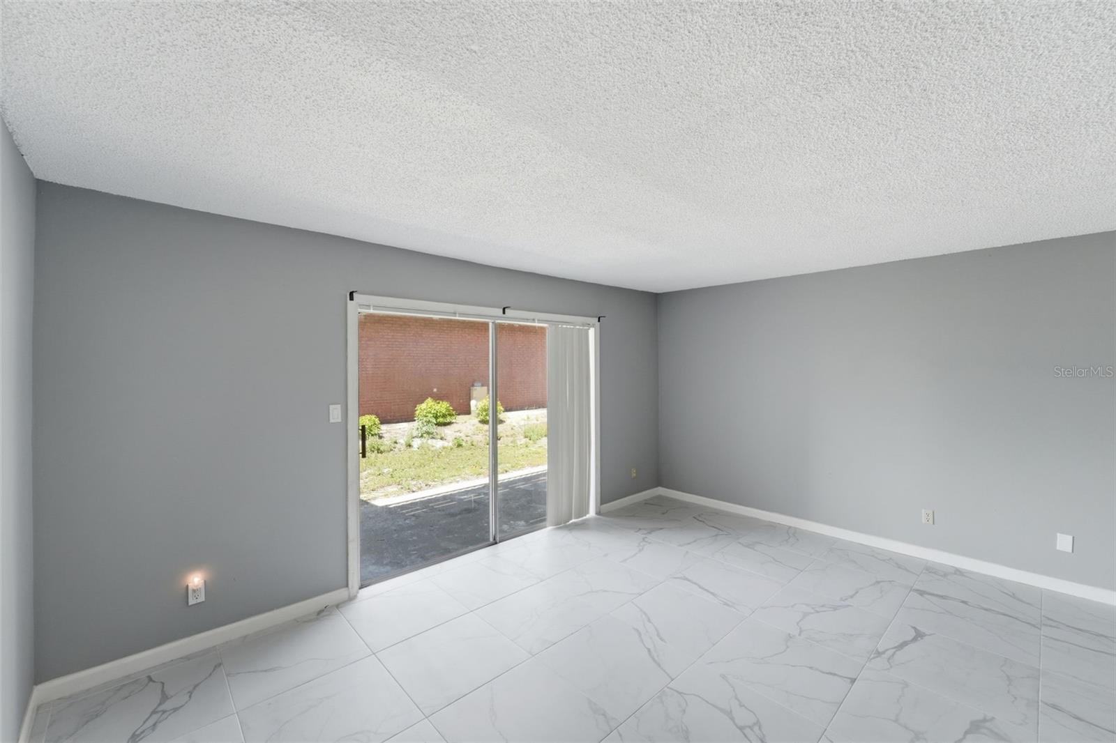 Image 14 of 25 For 3028 George Mason Avenue J-7e