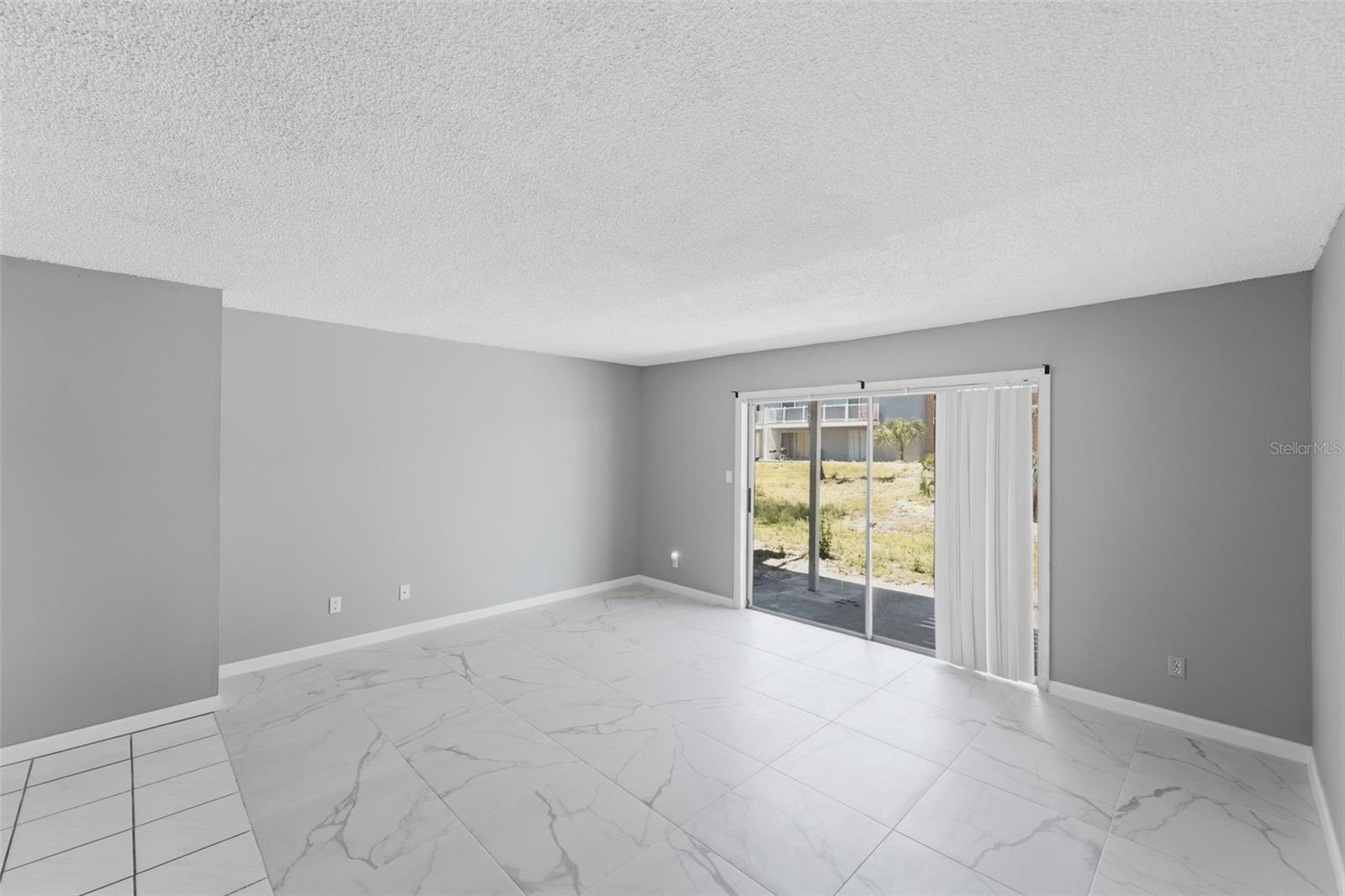 Image 15 of 25 For 3028 George Mason Avenue J-7e