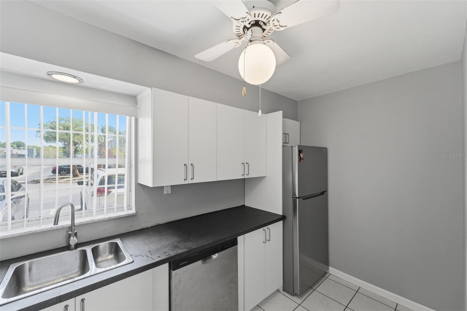 Image 16 of 25 For 3028 George Mason Avenue J-7e