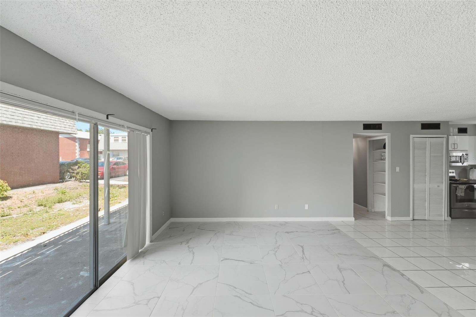 Image 7 of 25 For 3028 George Mason Avenue J-7e