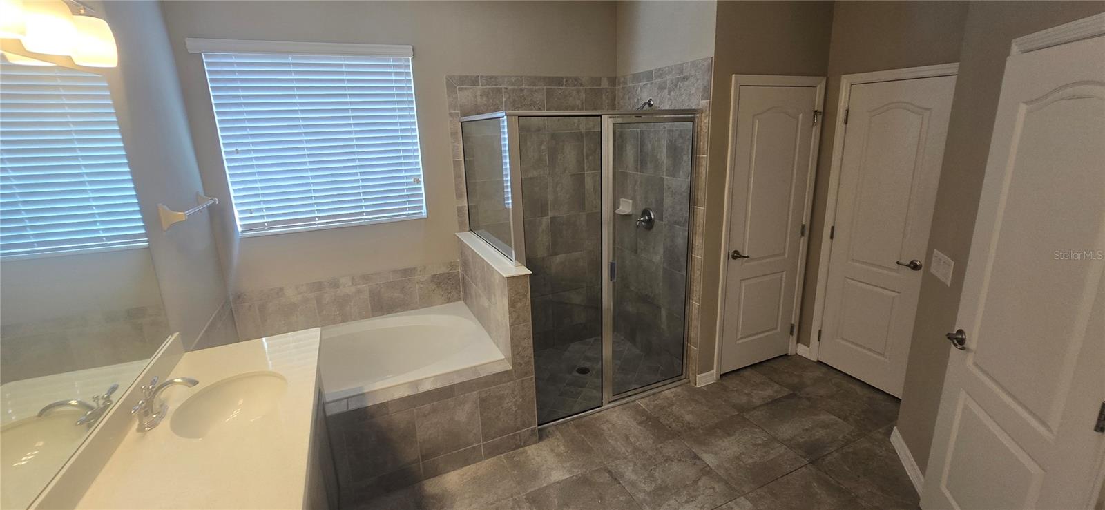 Image 50 of 70 For 7564 Bishop Square Drive