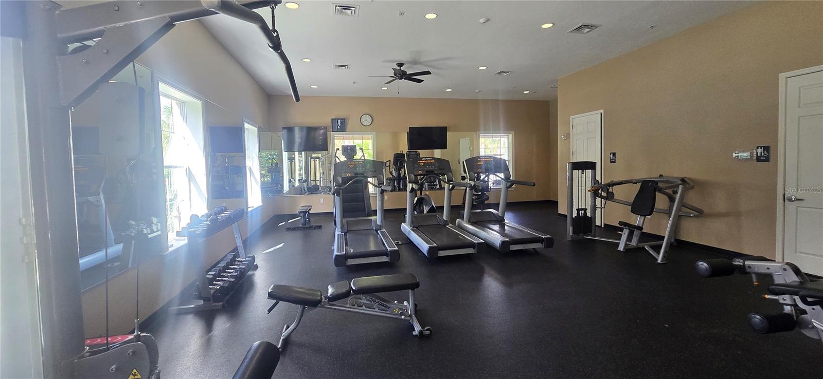 Image 60 of 70 For 7564 Bishop Square Drive