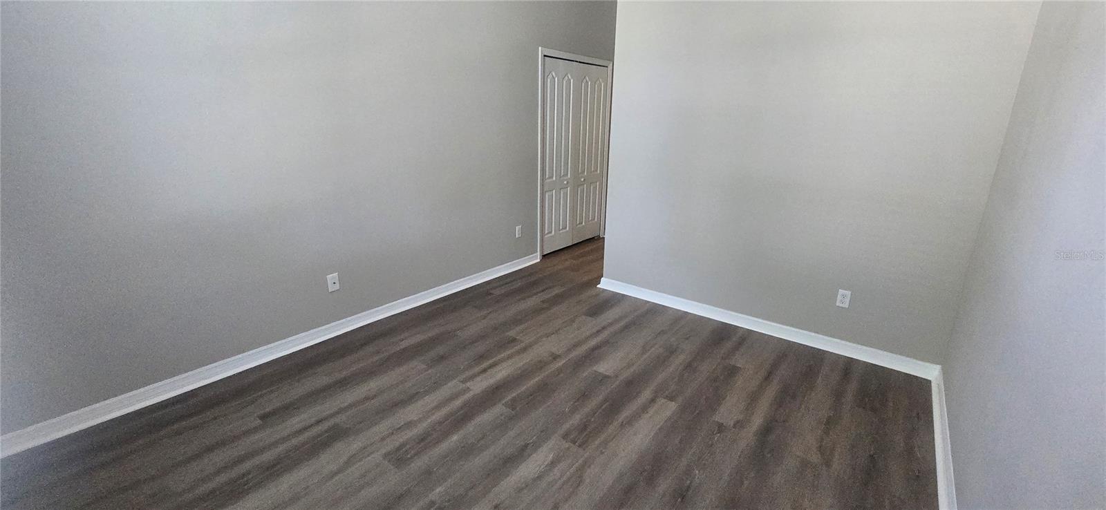 Image 7 of 70 For 7564 Bishop Square Drive