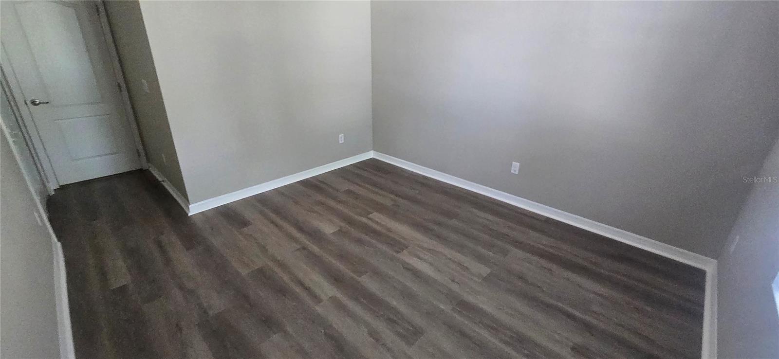 Image 8 of 70 For 7564 Bishop Square Drive