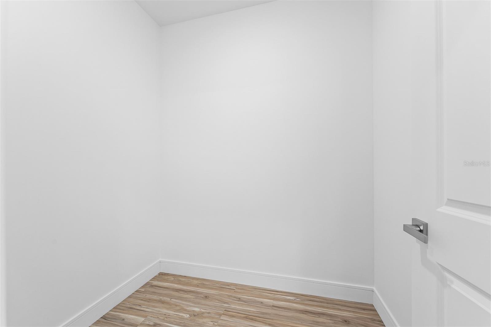 Image 20 of 38 For 3914 Jefferson Street