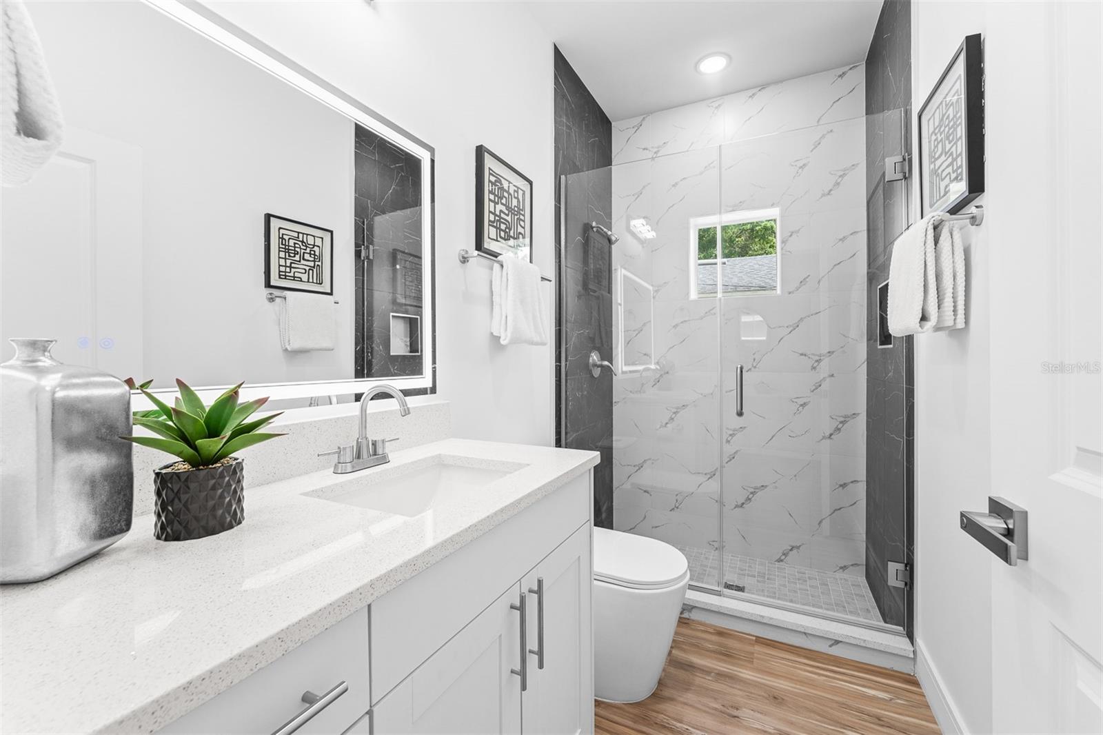 Image 23 of 38 For 3914 Jefferson Street