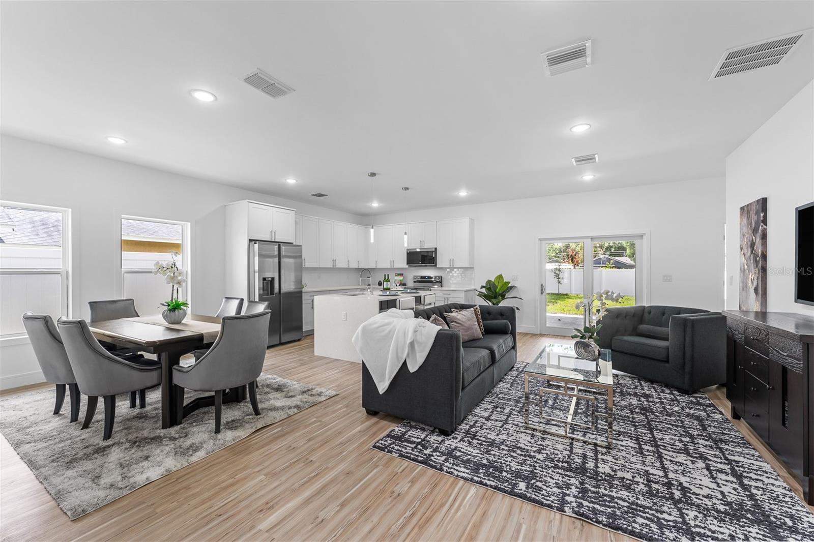 Image 6 of 38 For 3914 Jefferson Street