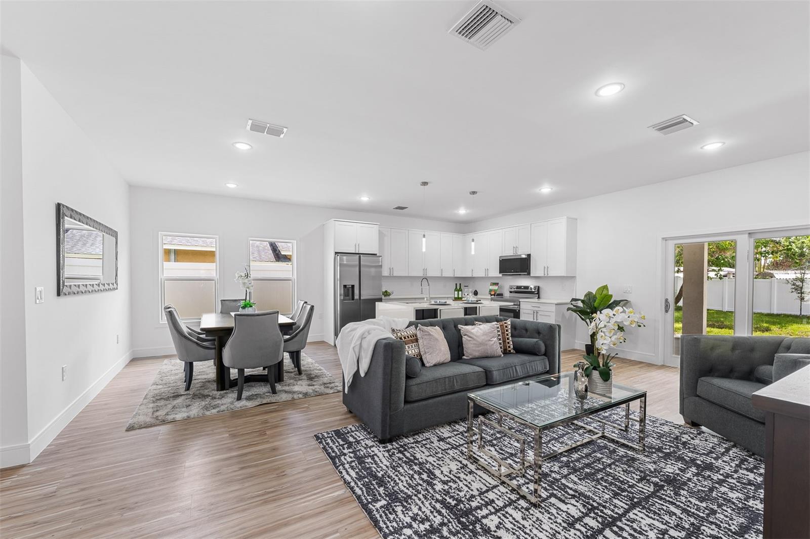 Image 7 of 38 For 3914 Jefferson Street