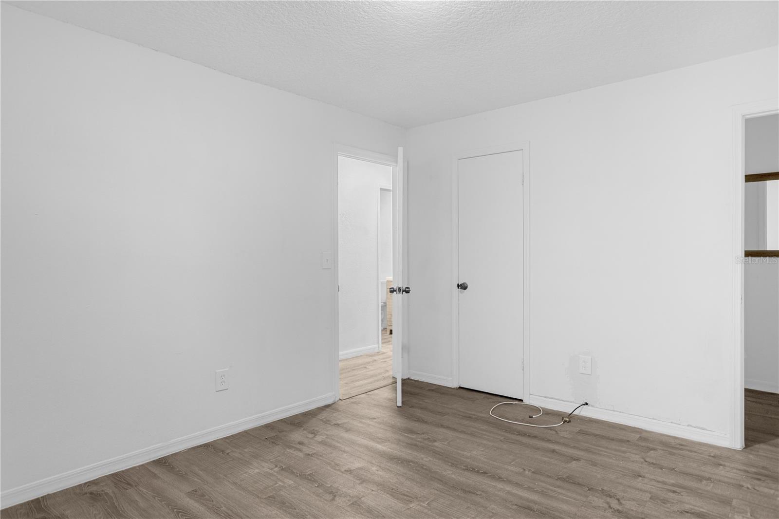 Image 10 of 17 For 516 Pitt Street