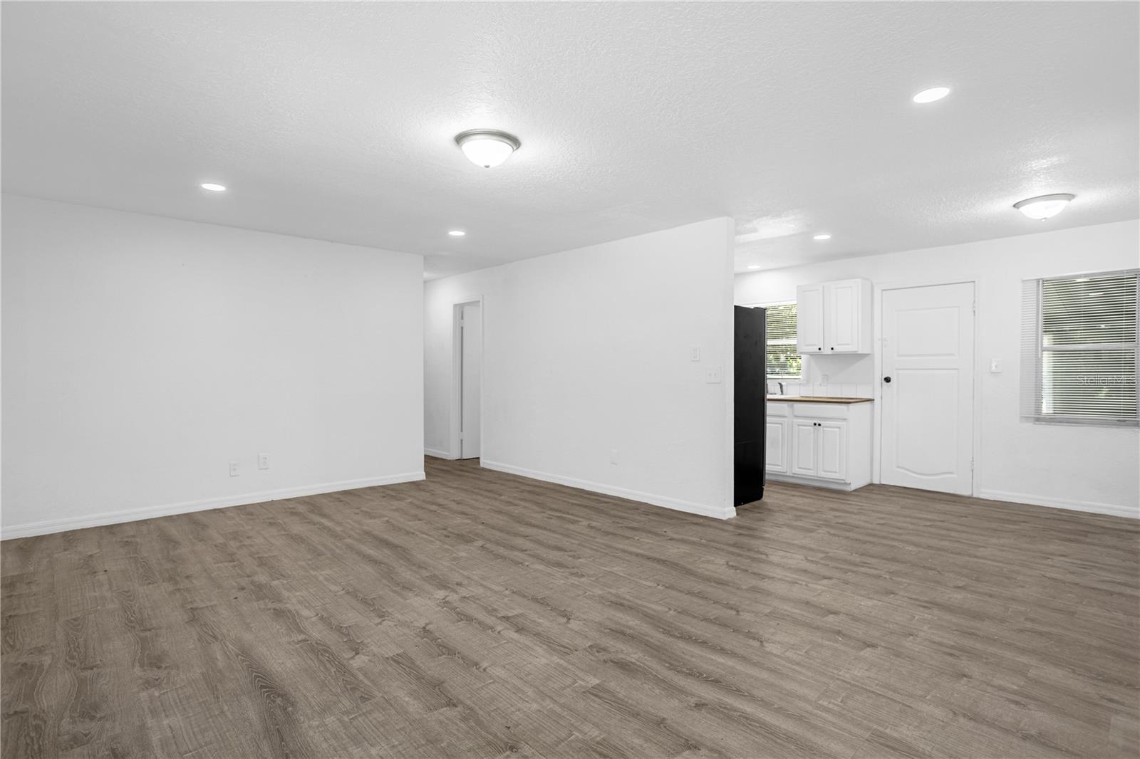 Image 2 of 17 For 516 Pitt Street