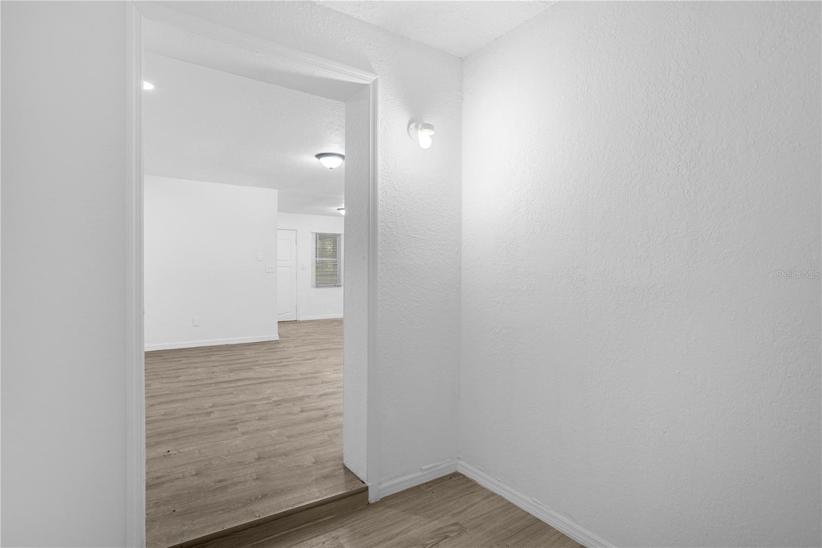 Image 7 of 17 For 516 Pitt Street