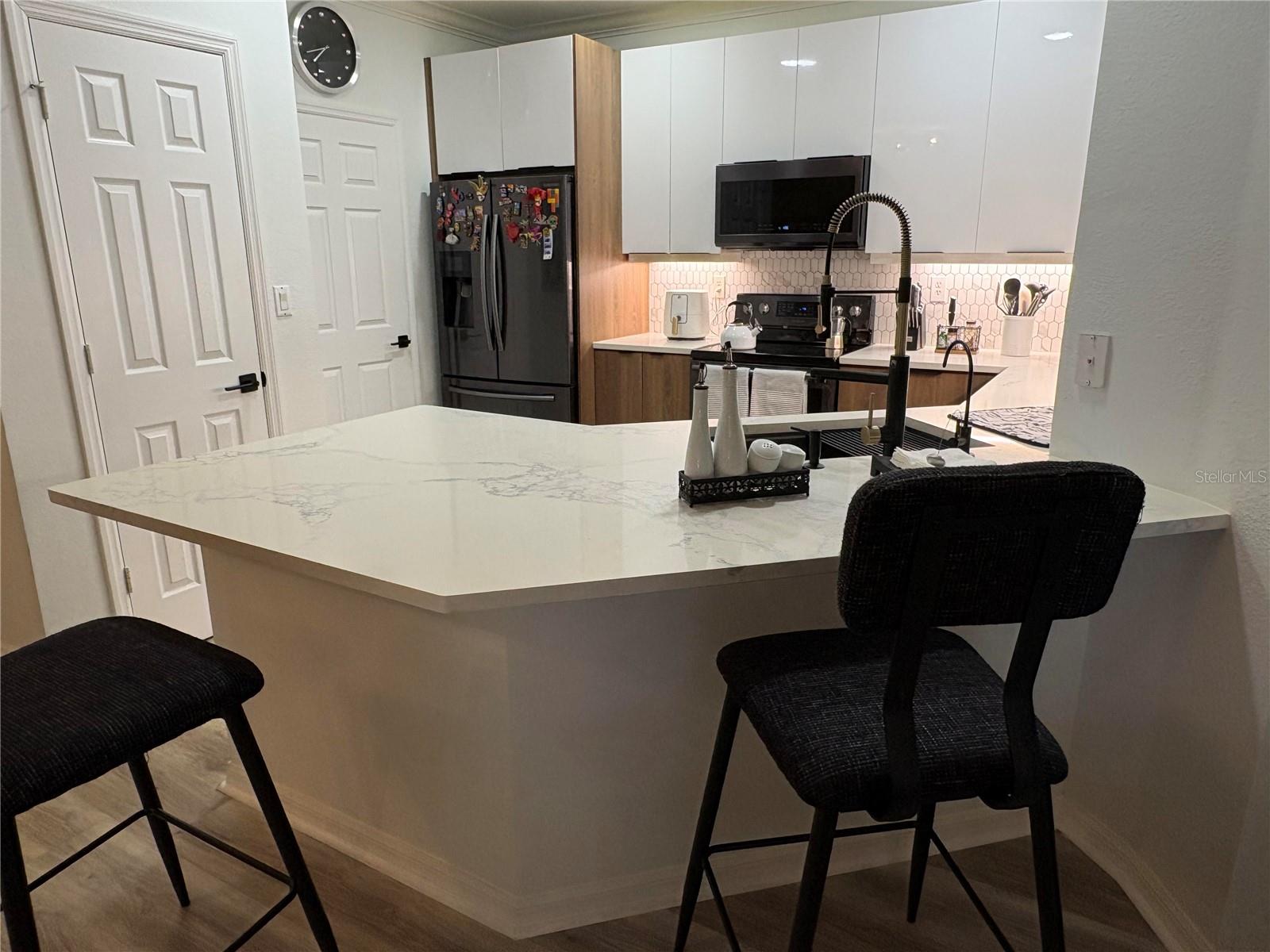 Image 19 of 30 For 11564 Mizzon Drive 110