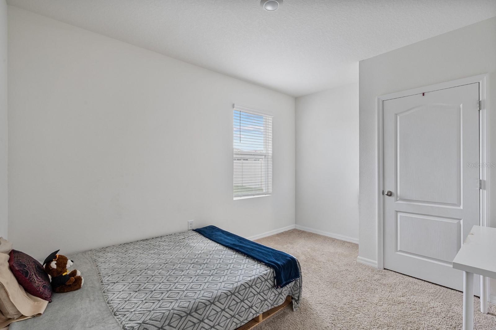 Image 16 of 38 For 3524 Sungrove Circle