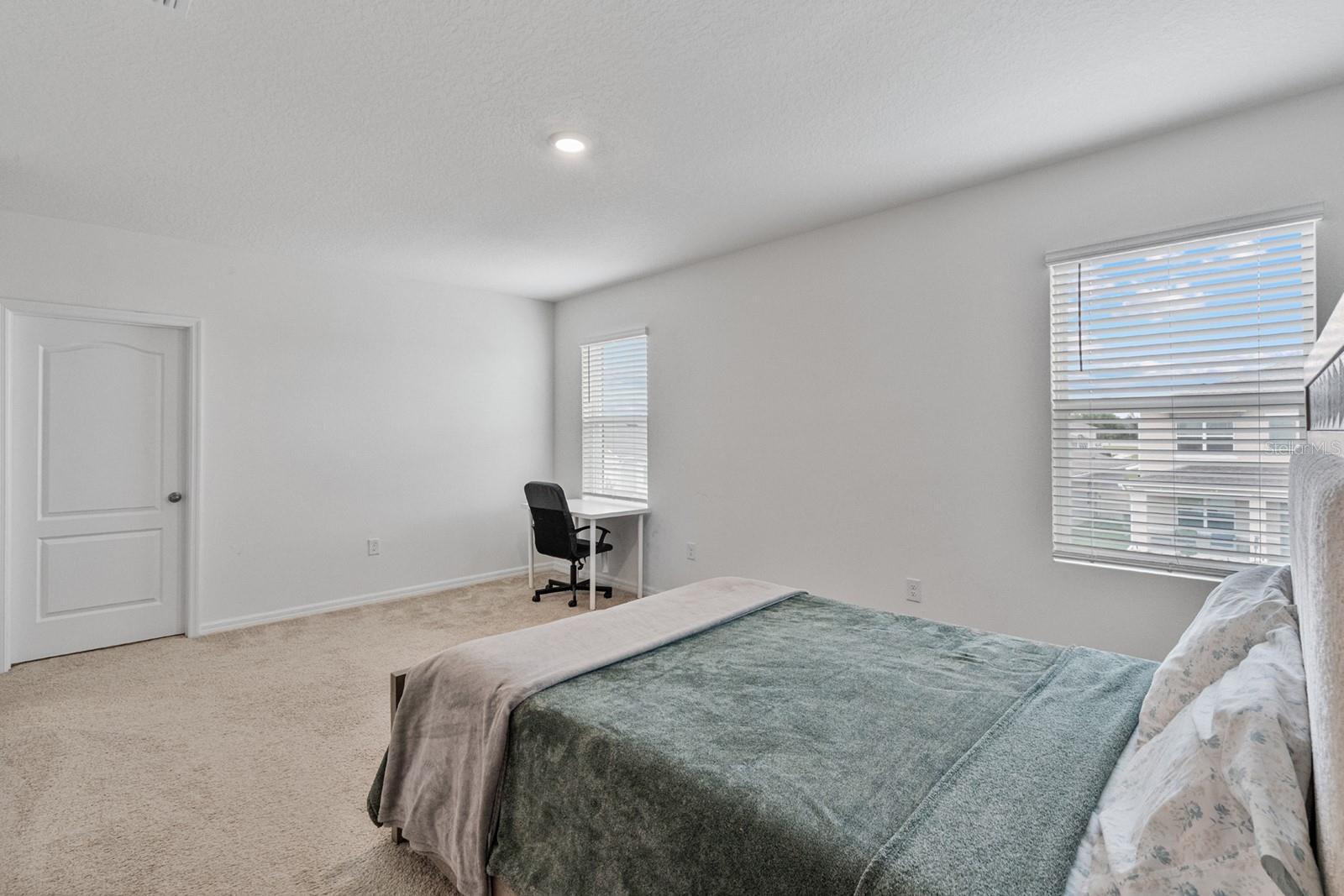 Image 21 of 38 For 3524 Sungrove Circle