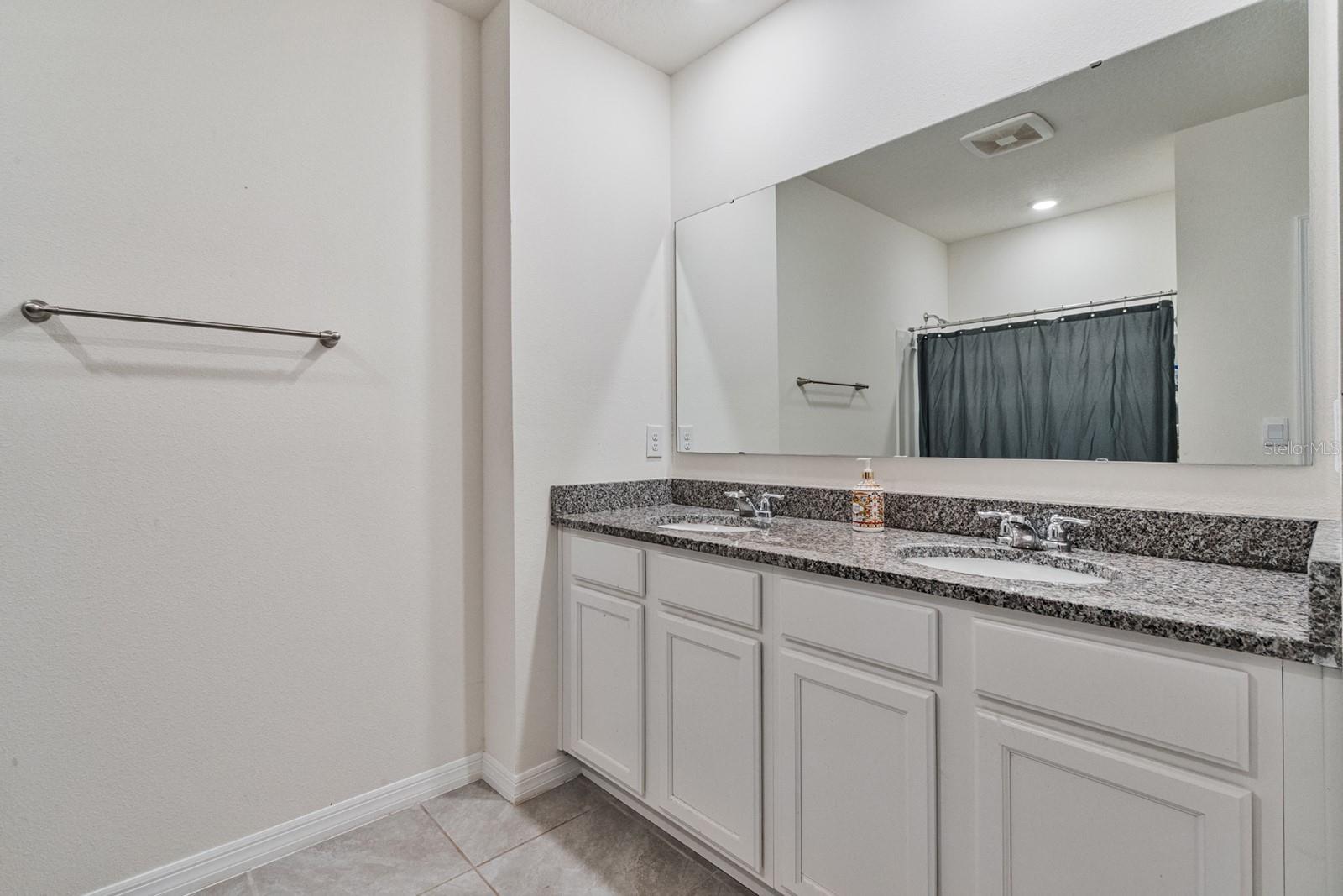 Image 23 of 38 For 3524 Sungrove Circle