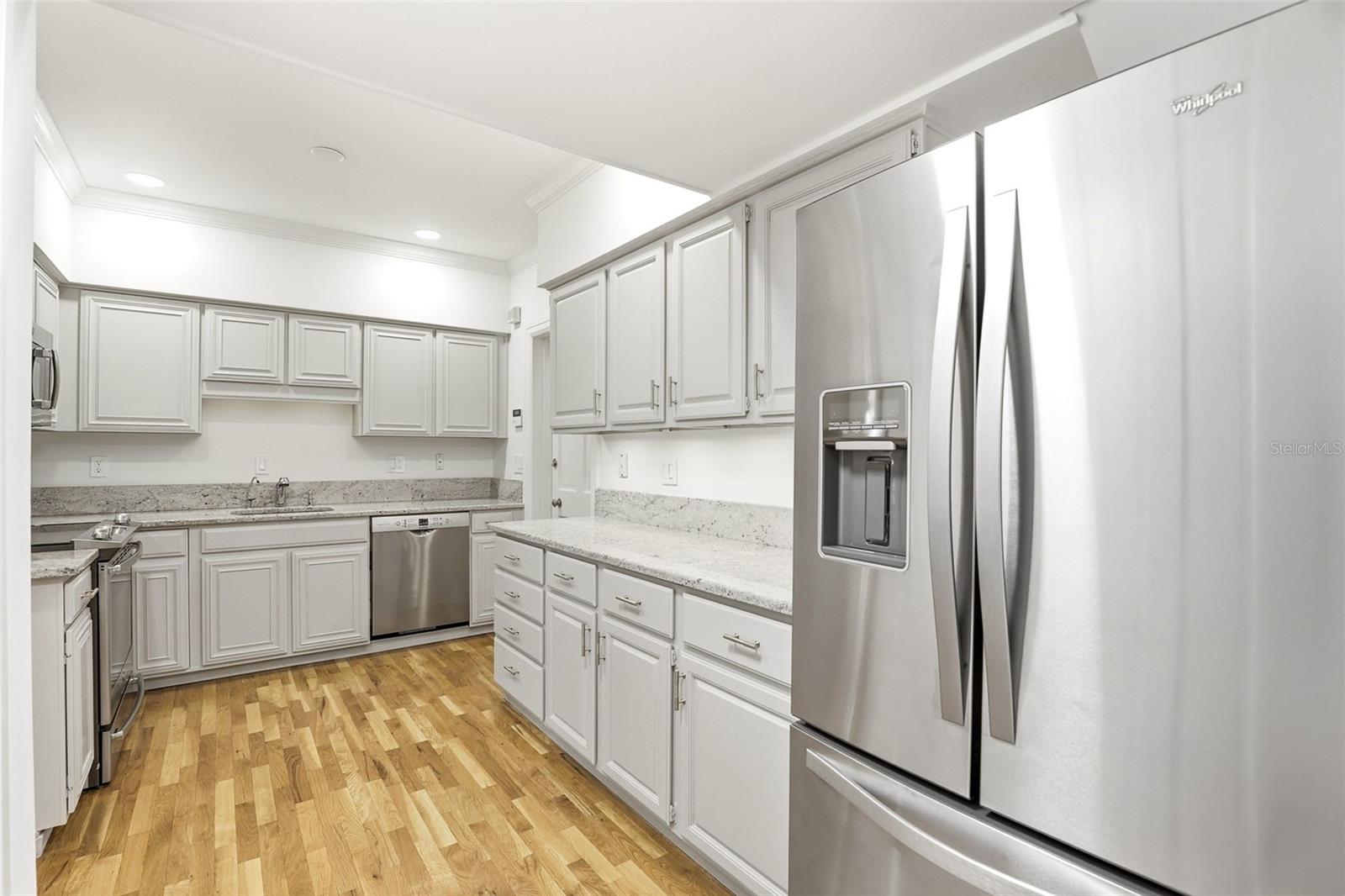 Image 18 of 42 For 2009 Countryside Circle S