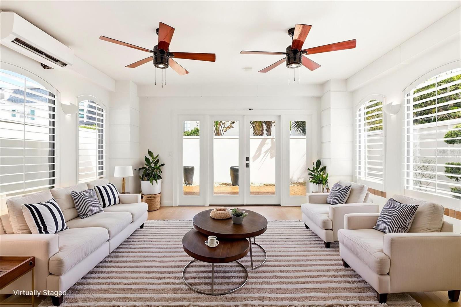 Image 35 of 42 For 2009 Countryside Circle S