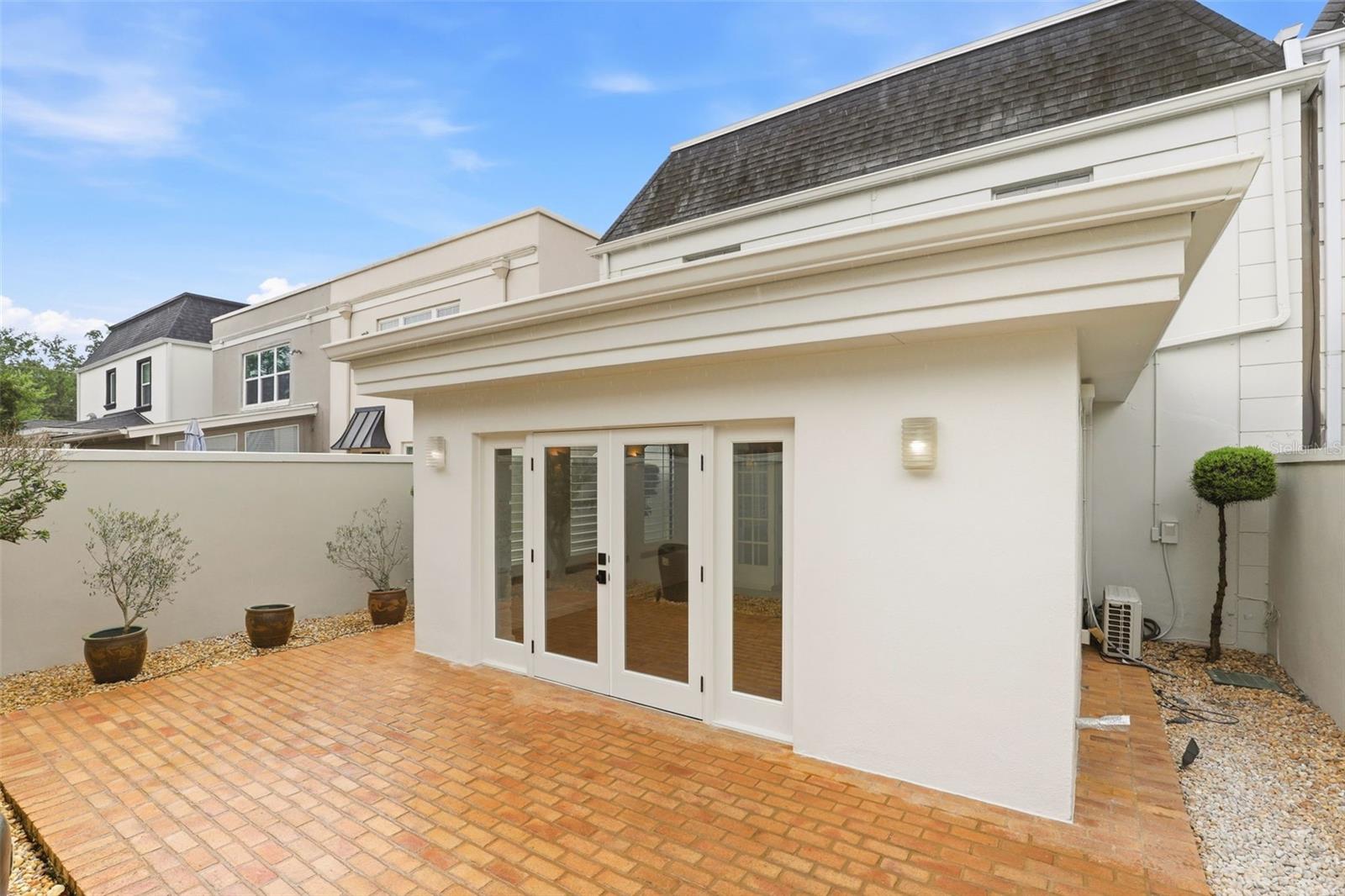 Image 40 of 42 For 2009 Countryside Circle S