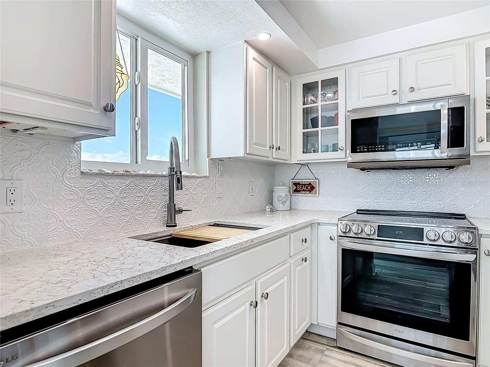 Image 19 of 55 For 3510 Ocean Shore Boulevard 406