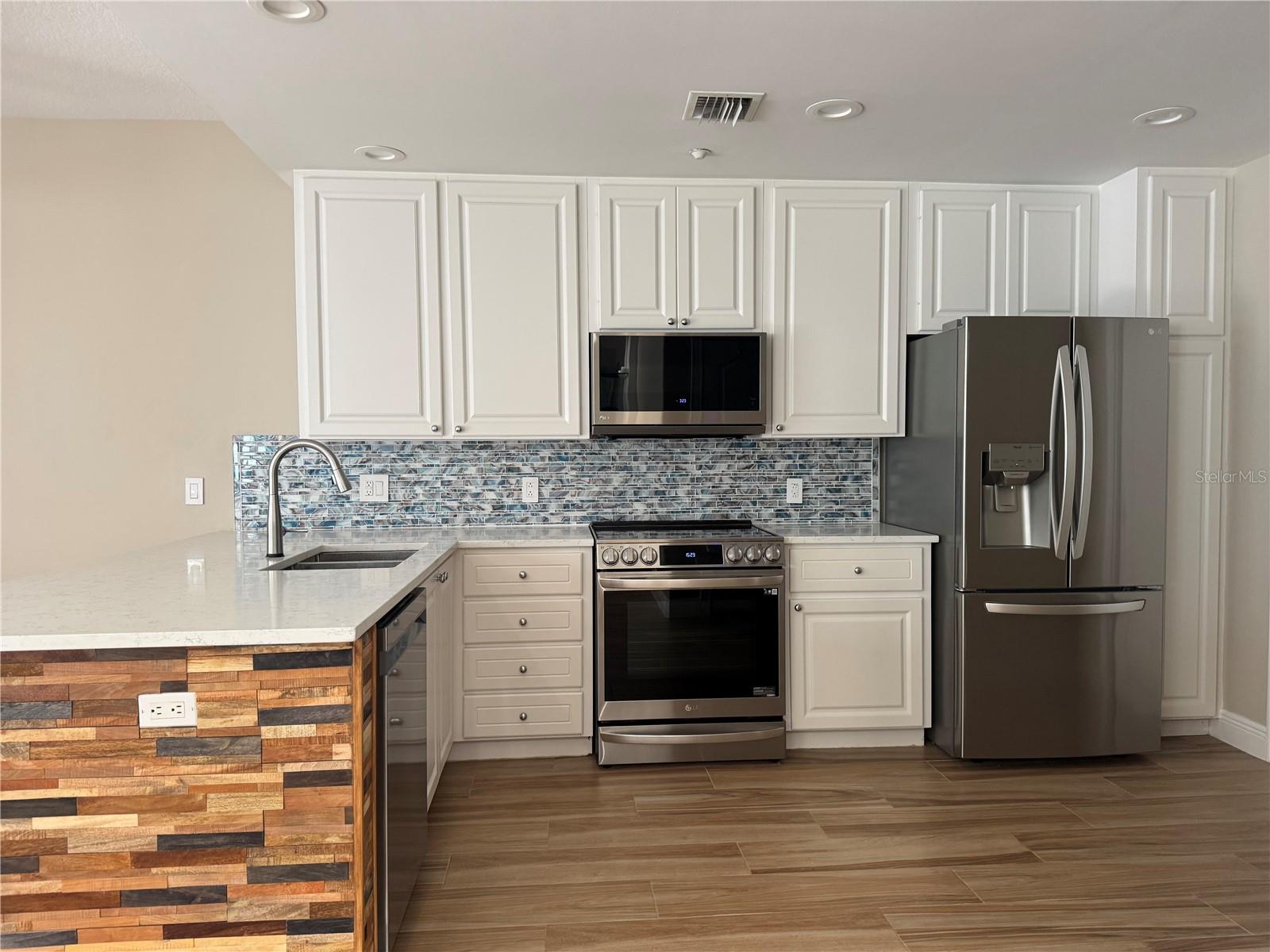 Image 14 of 27 For 9317 Northlake Parkway