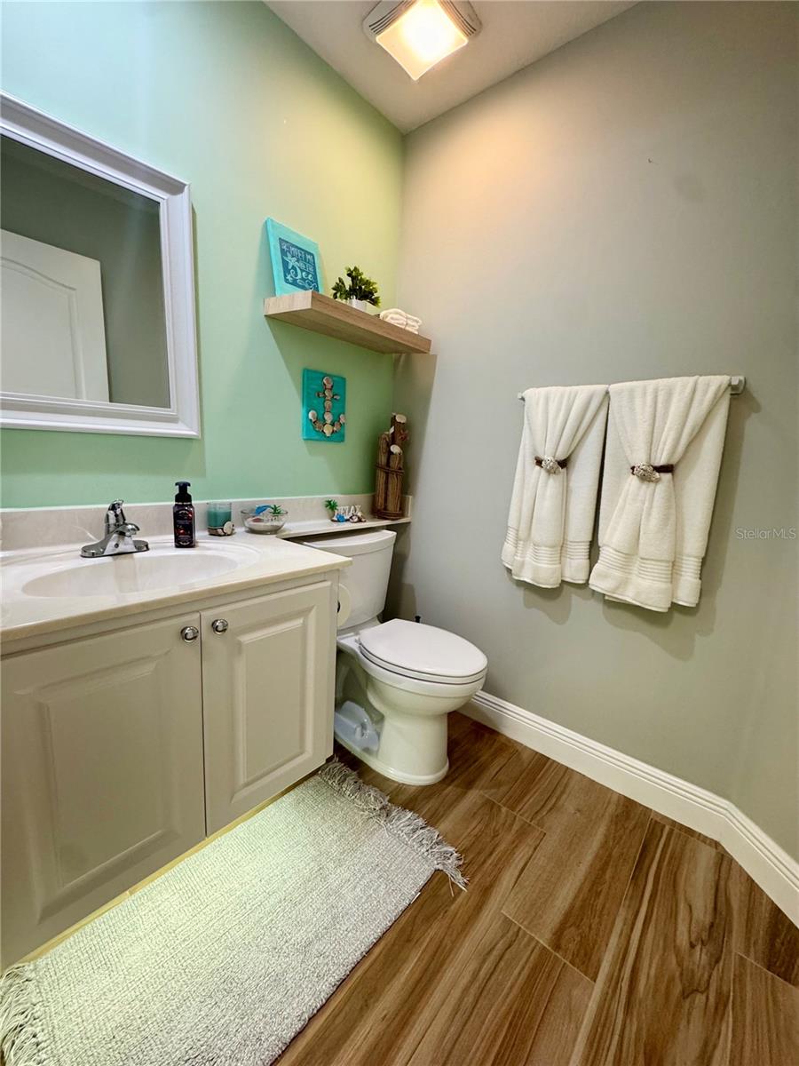 Image 21 of 27 For 9317 Northlake Parkway