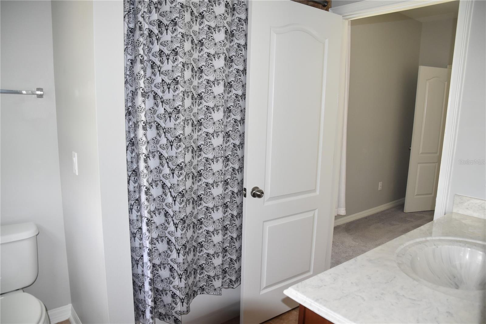 Image 22 of 29 For 12964 Emersondale Avenue