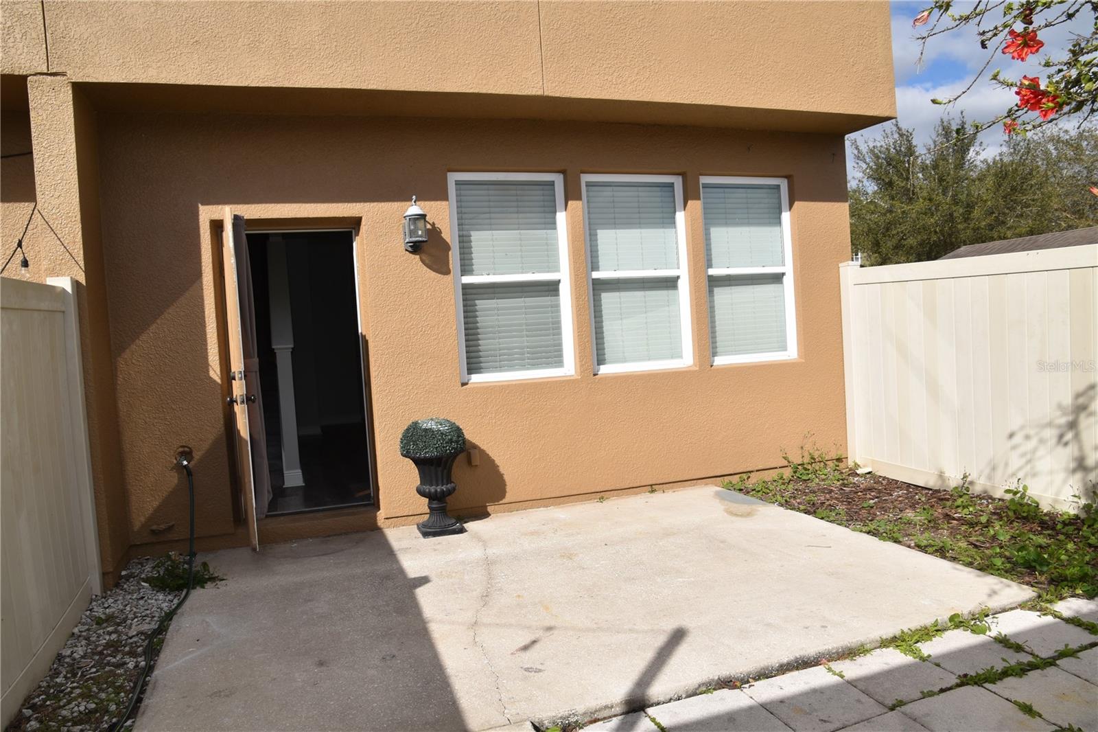 Image 28 of 29 For 12964 Emersondale Avenue