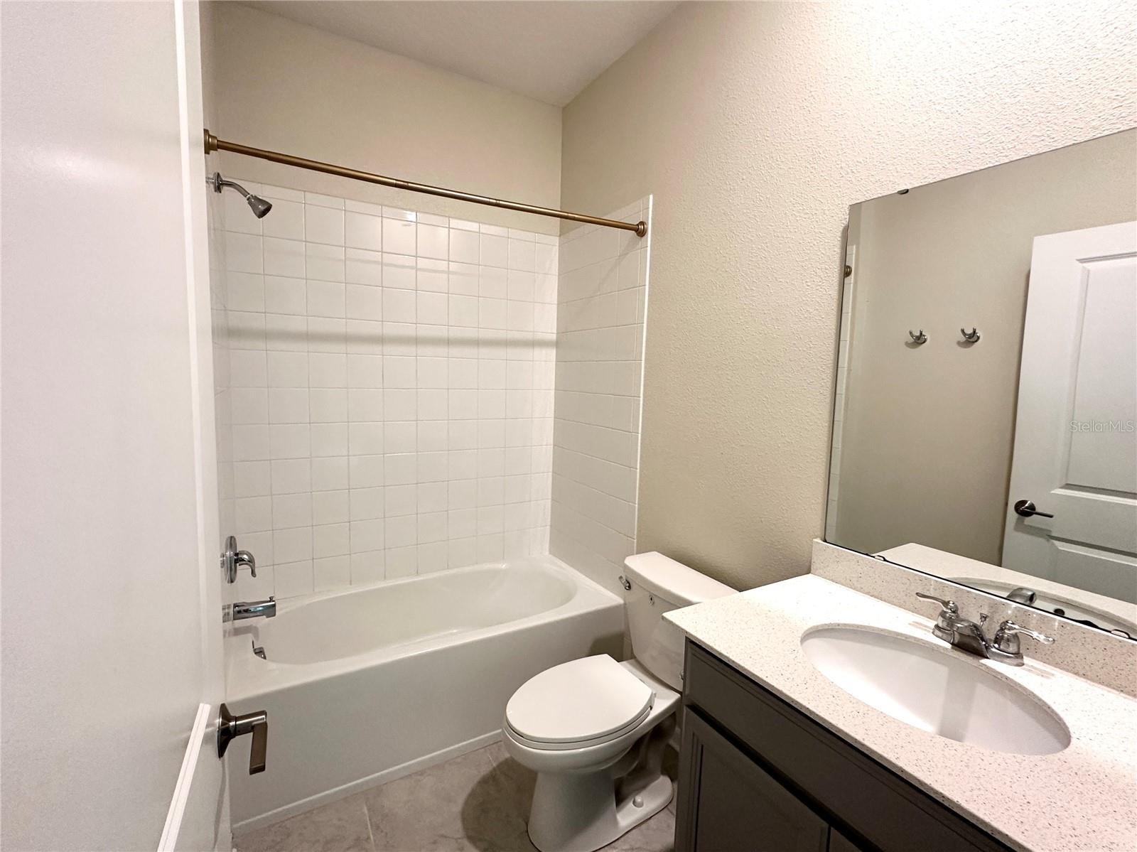 Image 21 of 28 For 16421 Fernridge Street