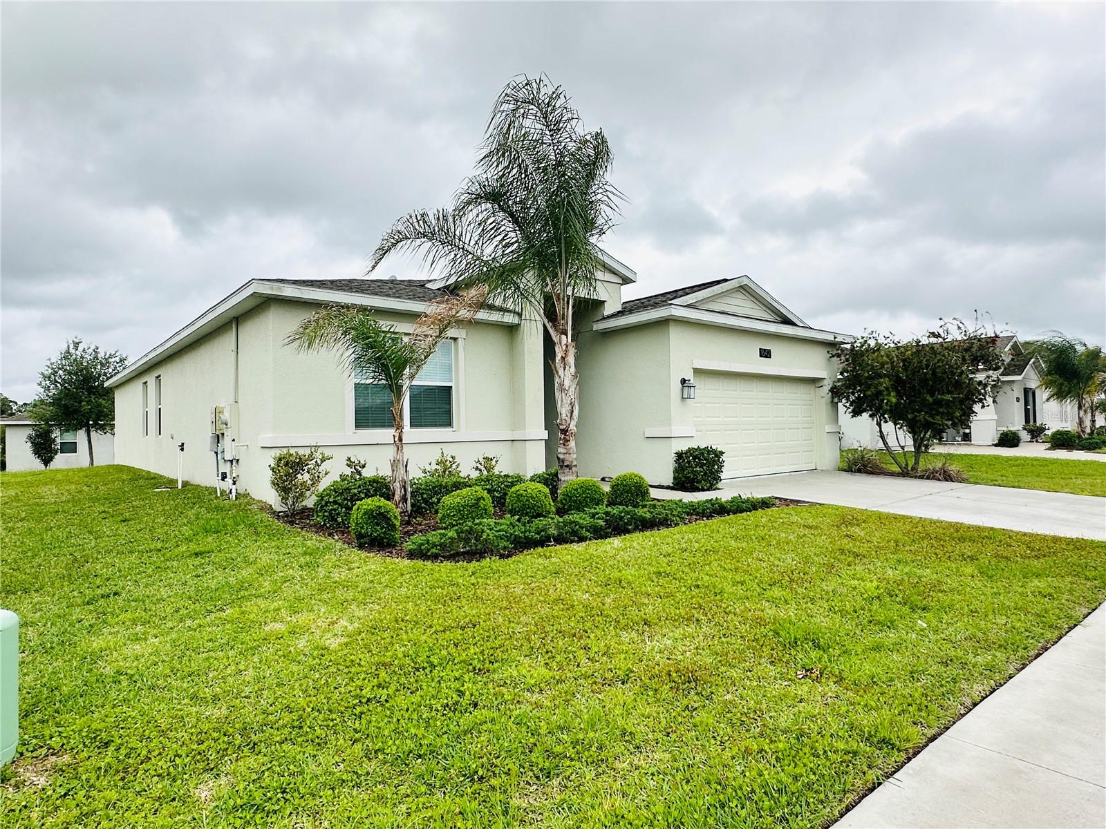 Image 4 of 28 For 16421 Fernridge Street