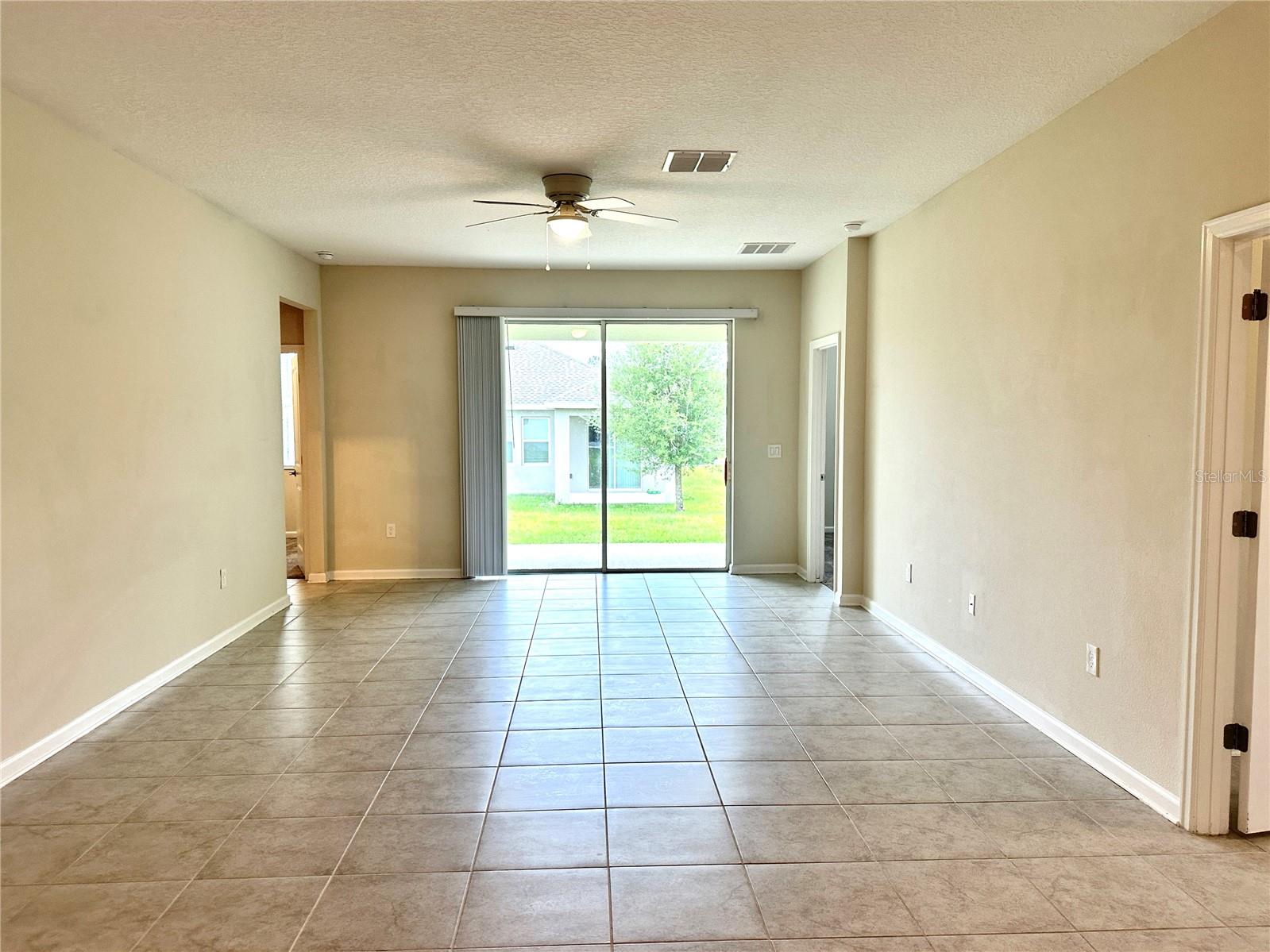 Image 5 of 28 For 16421 Fernridge Street
