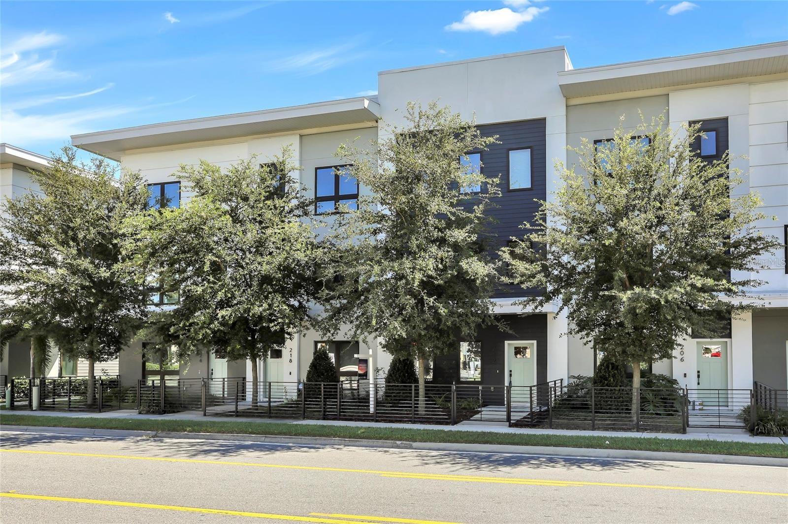 Image 30 of 30 For 212 Pineloch Avenue