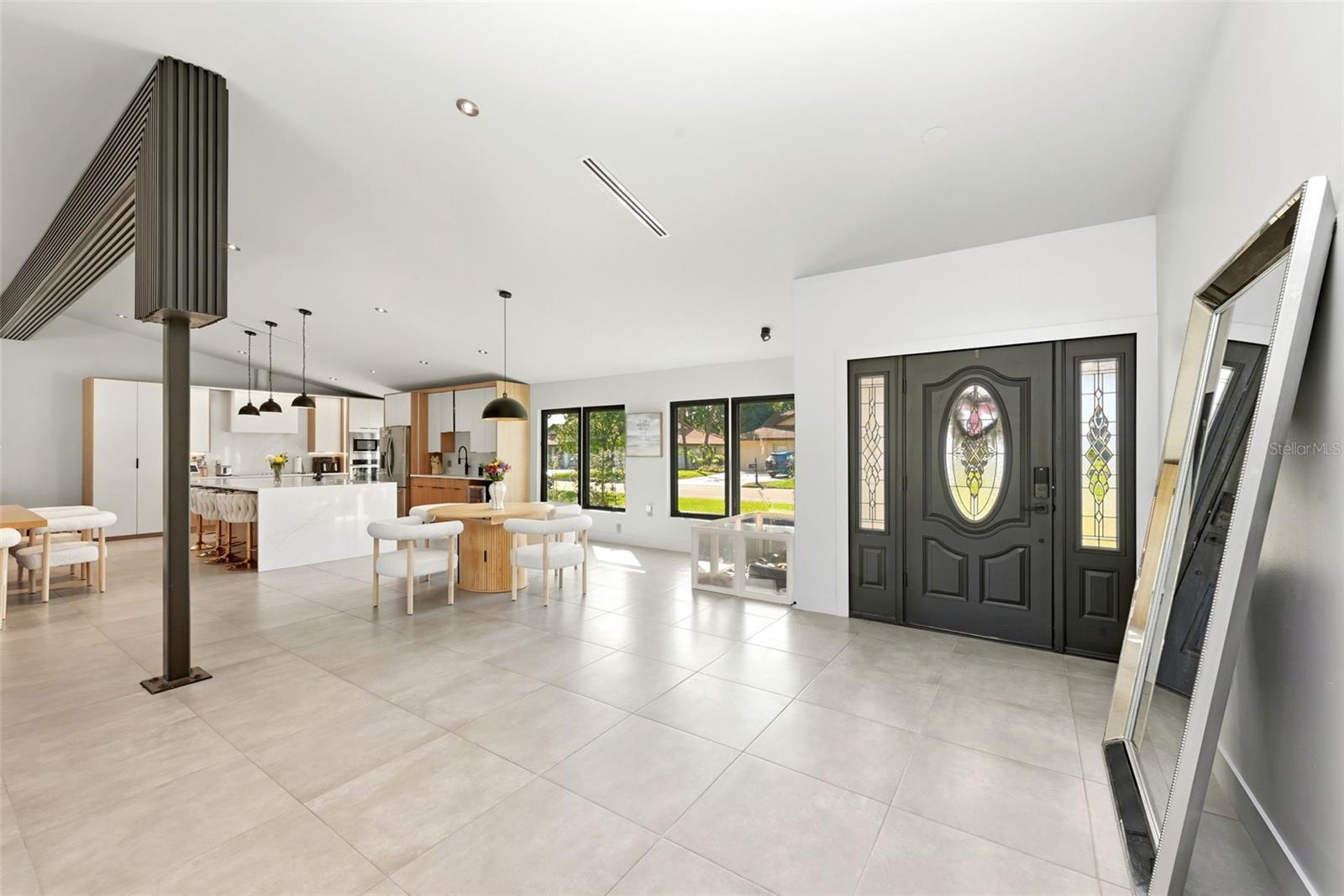 Image 10 of 56 For 6747 Edgeworth Dr