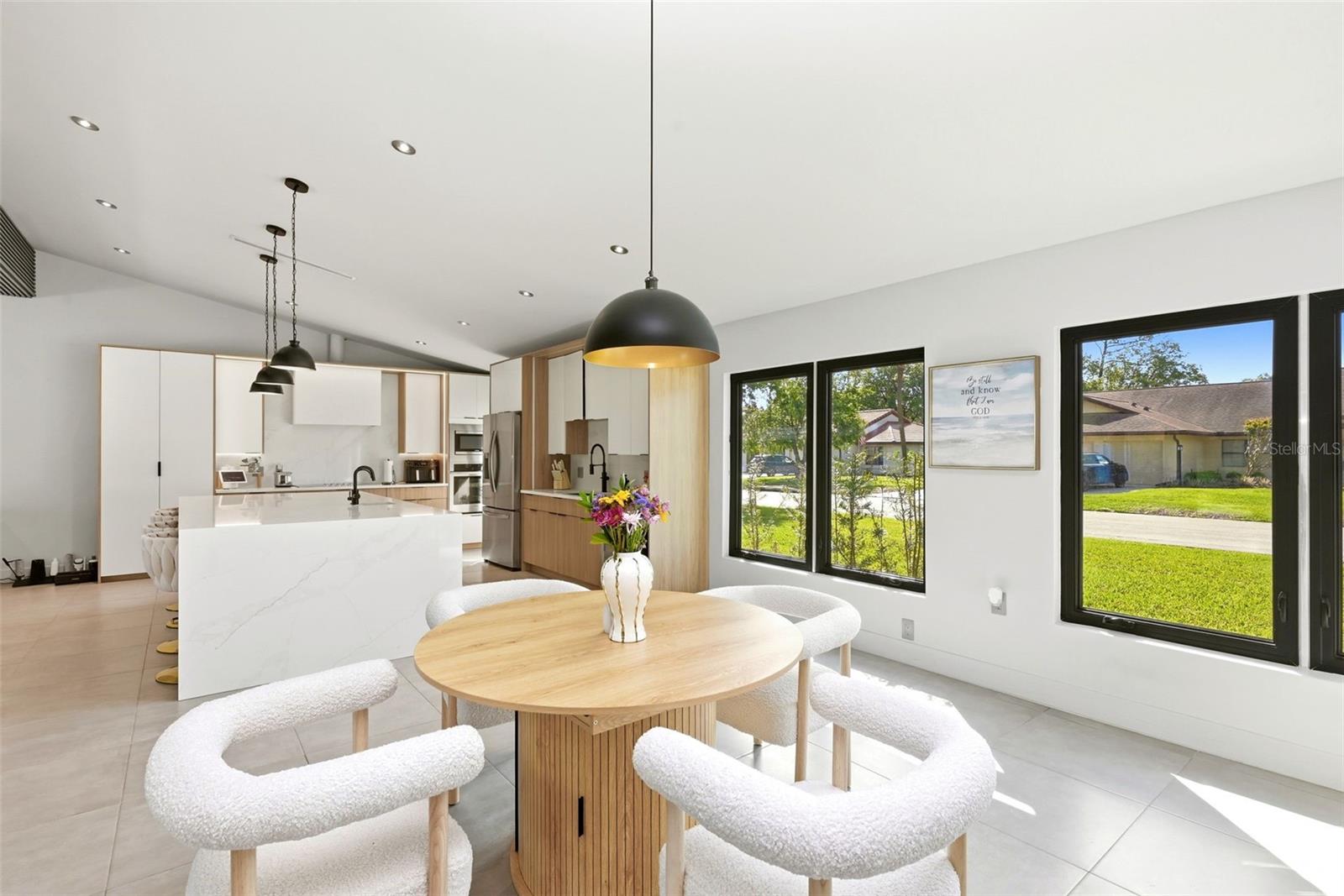 Image 13 of 56 For 6747 Edgeworth Dr