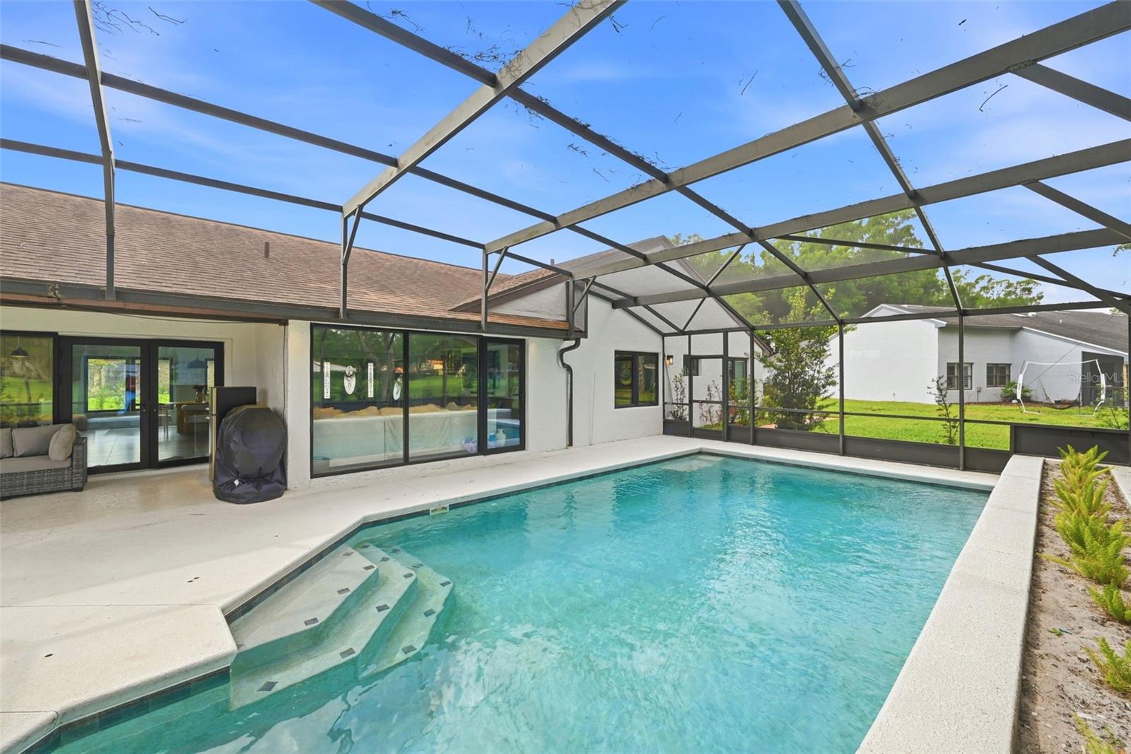 Image 42 of 56 For 6747 Edgeworth Dr