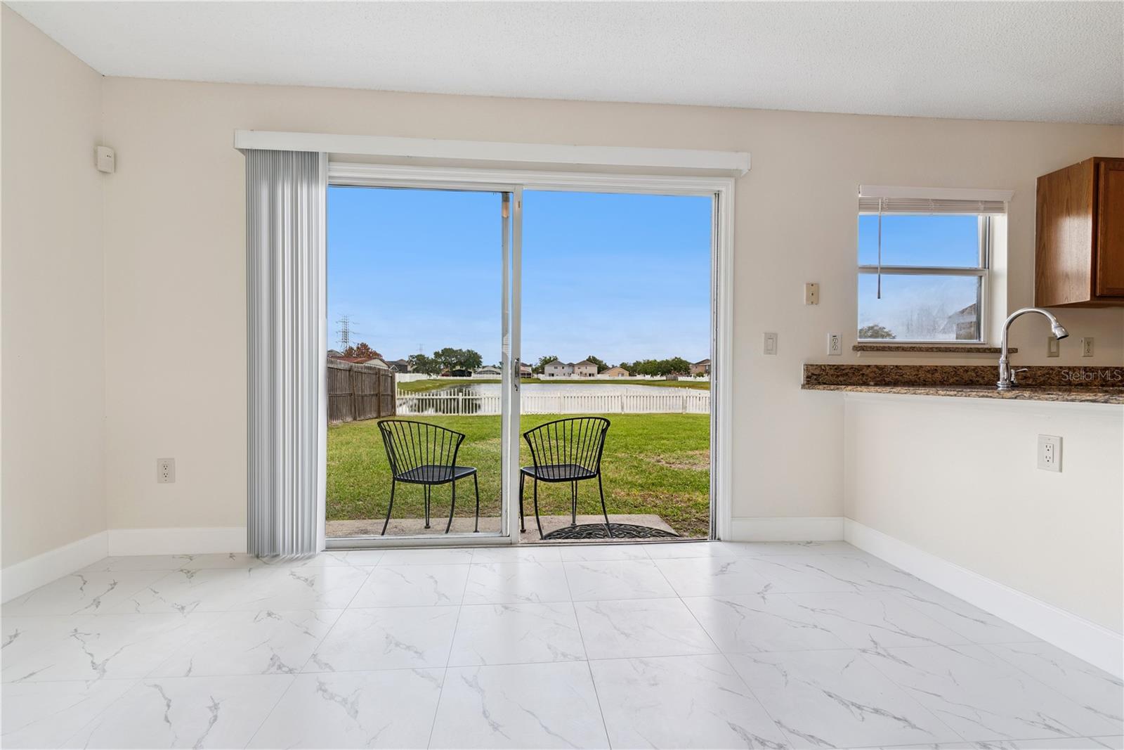 Image 11 of 45 For 1582 Carey Glen Circle