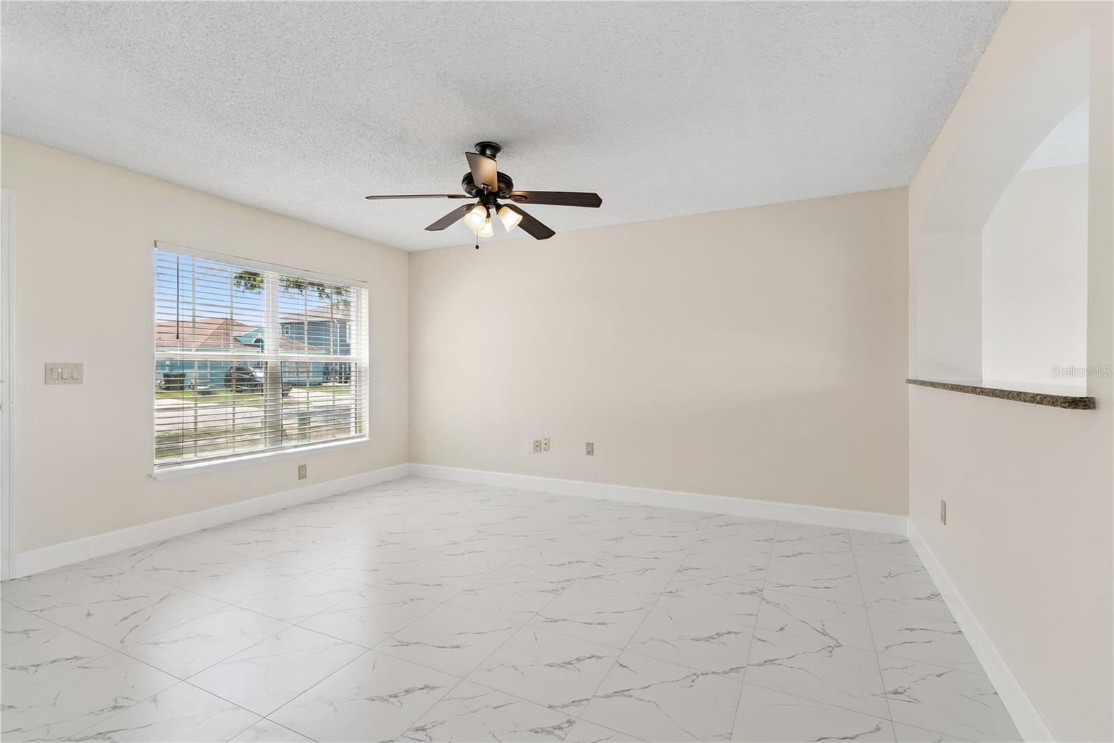 Image 21 of 45 For 1582 Carey Glen Circle