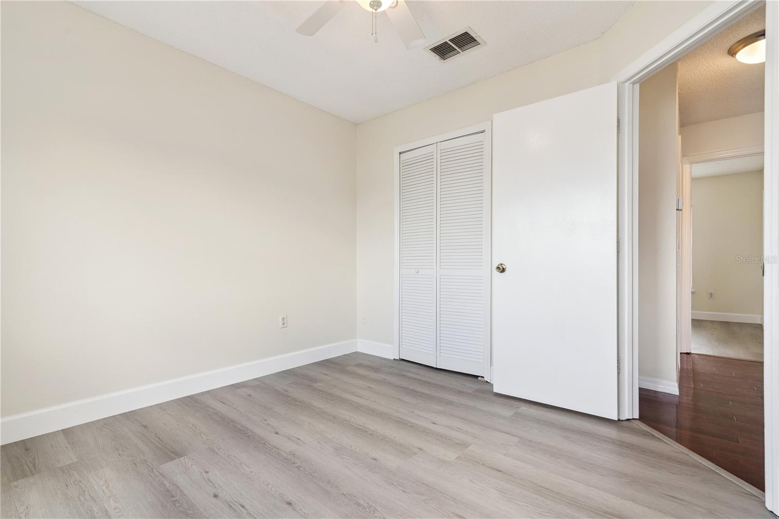 Image 29 of 45 For 1582 Carey Glen Circle