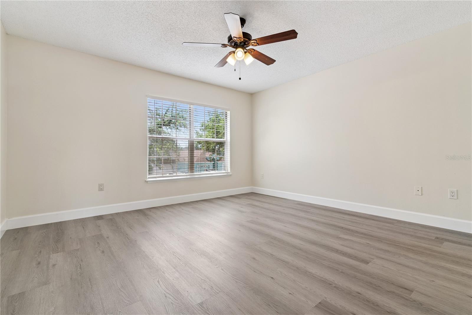 Image 31 of 45 For 1582 Carey Glen Circle