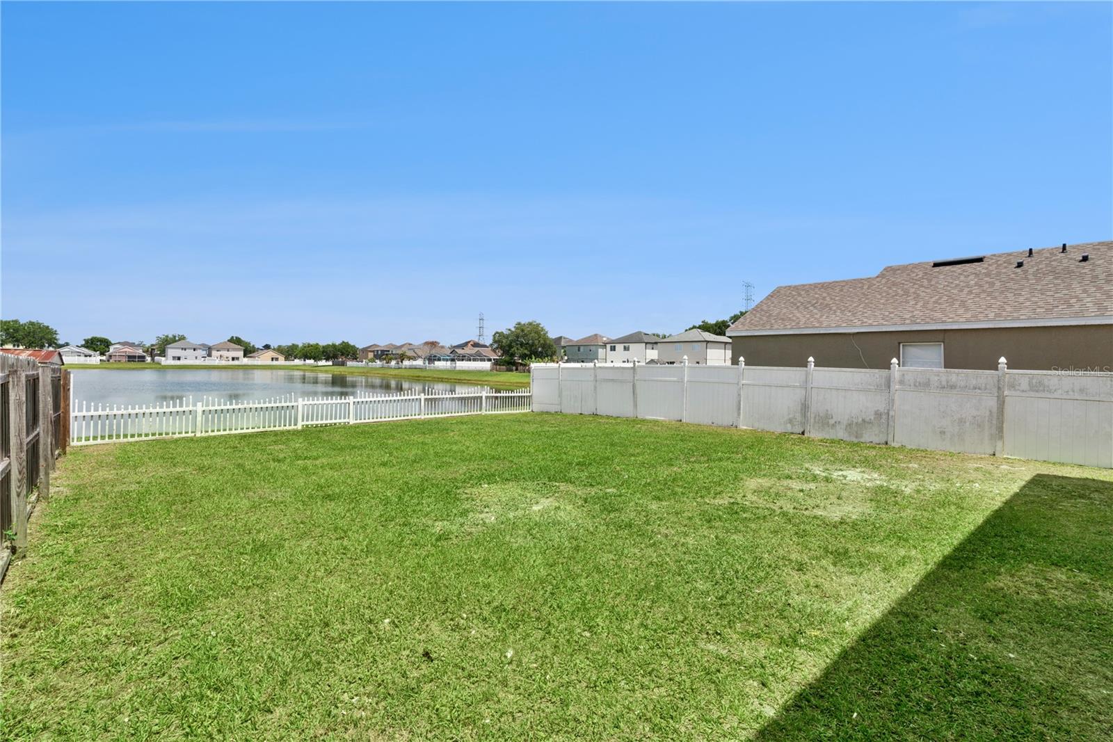 Image 39 of 45 For 1582 Carey Glen Circle