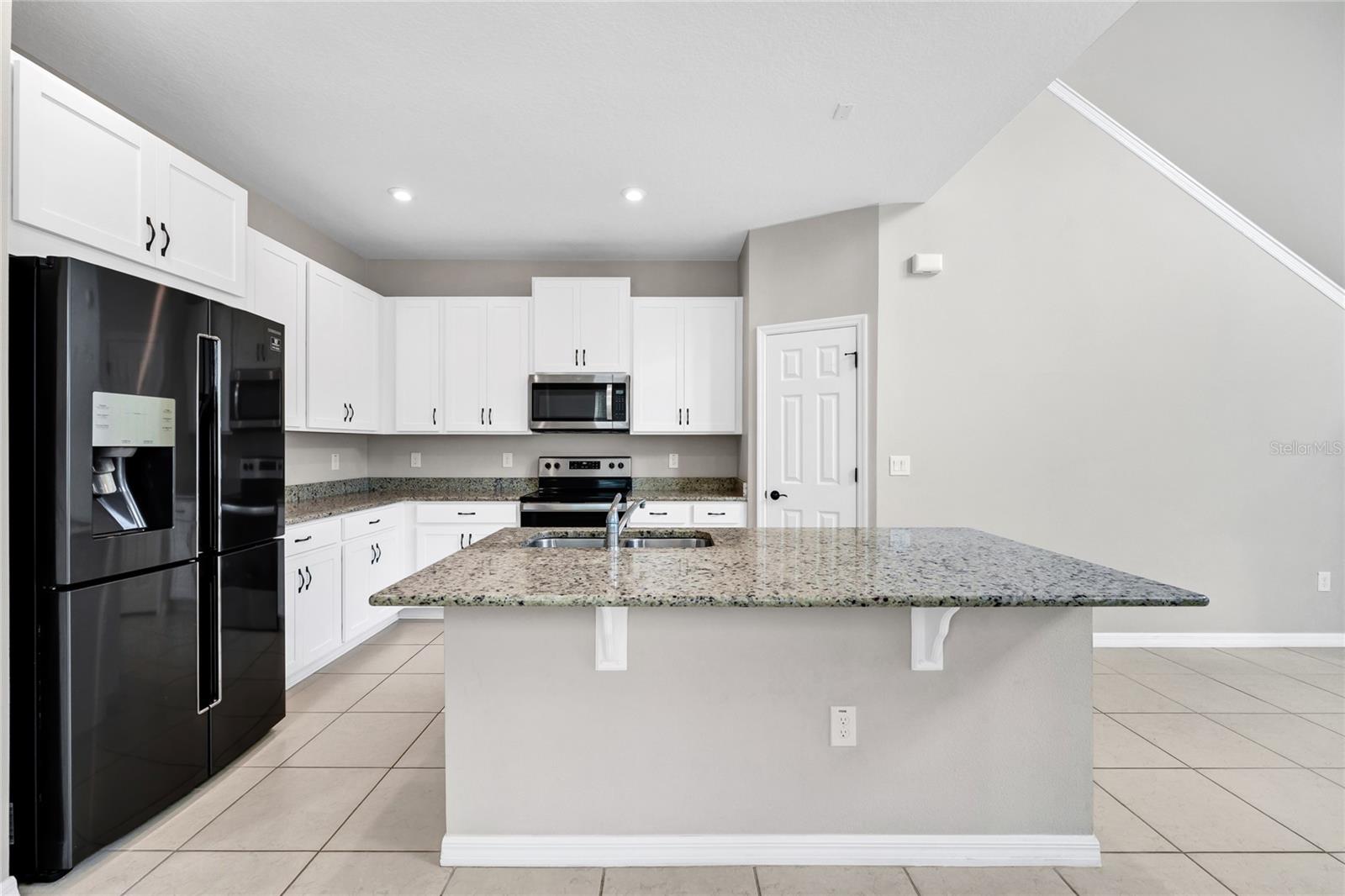 Image 10 of 52 For 15907 Marina Bay Drive