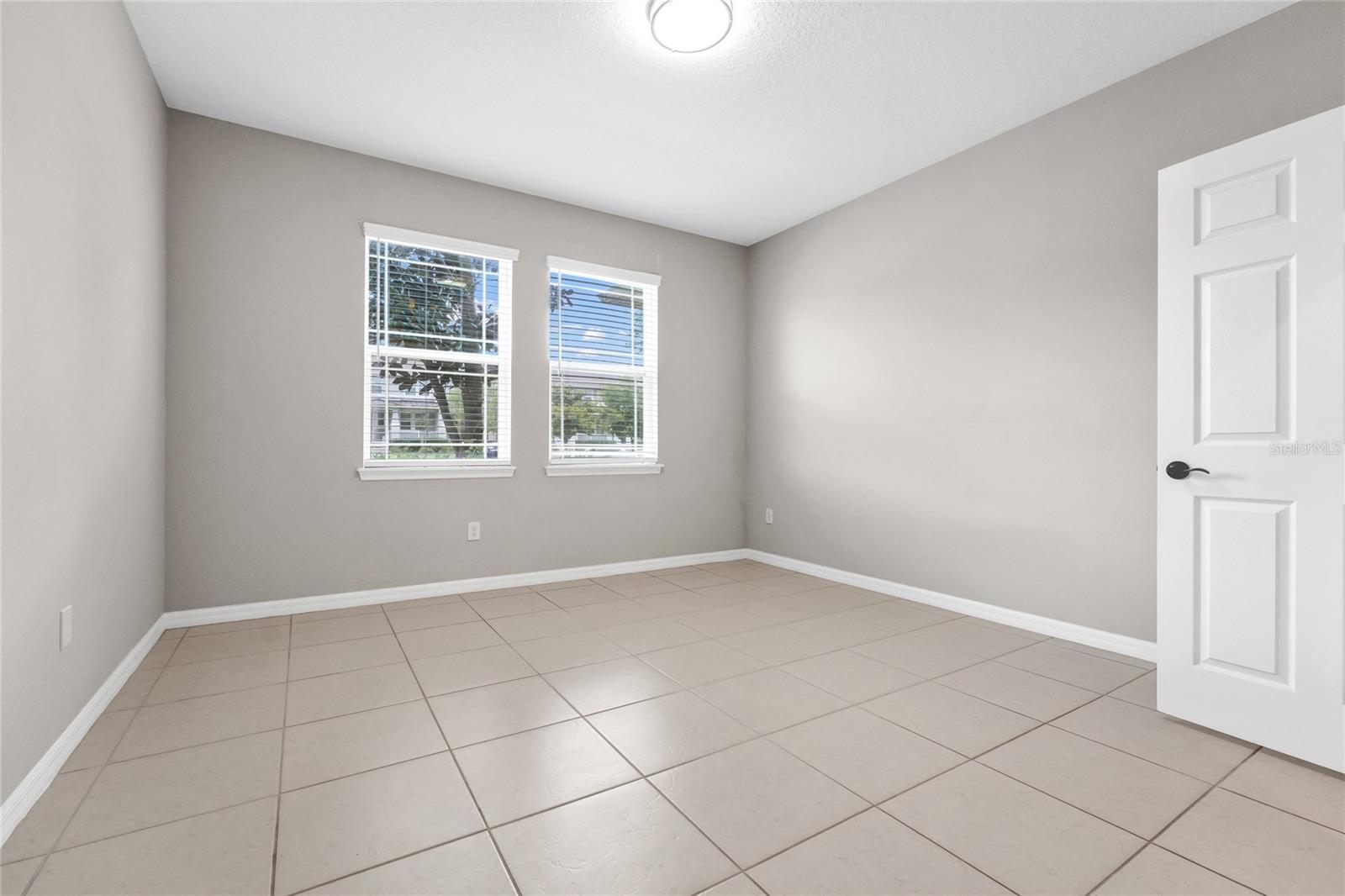 Image 12 of 52 For 15907 Marina Bay Drive