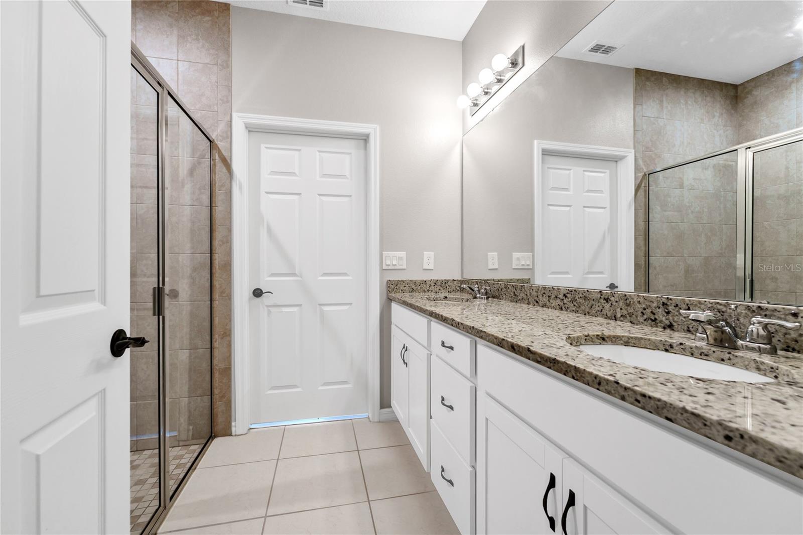 Image 15 of 52 For 15907 Marina Bay Drive