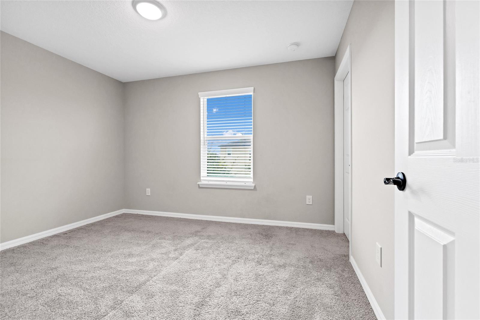 Image 21 of 52 For 15907 Marina Bay Drive