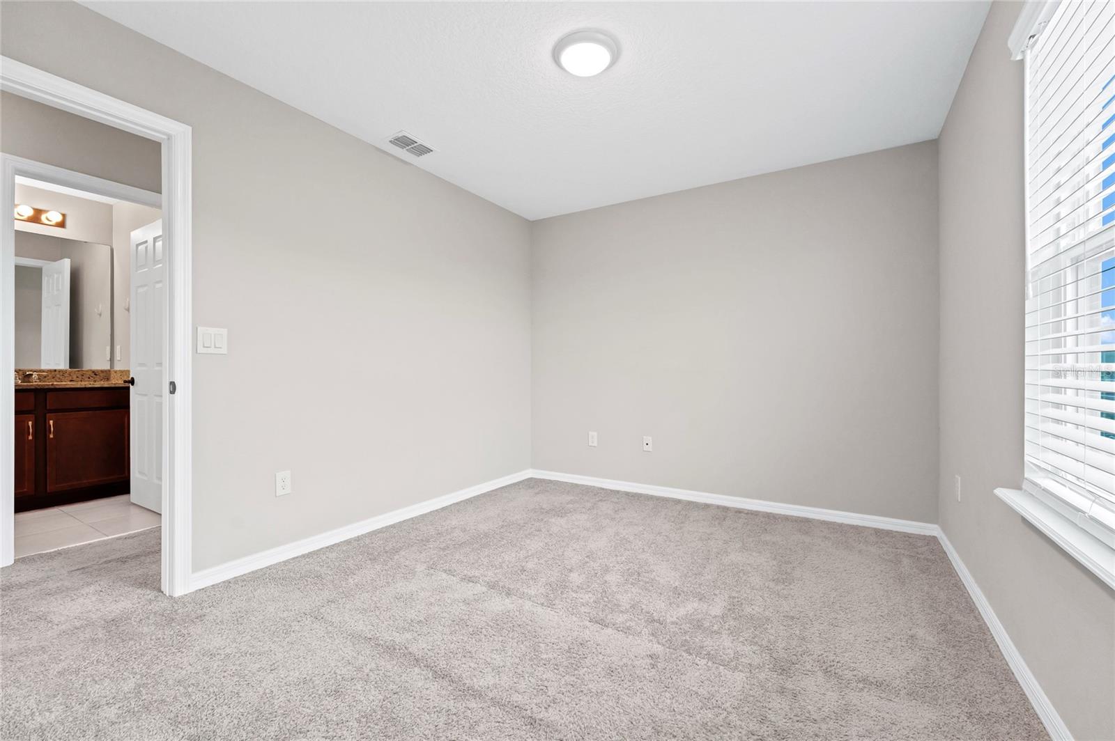 Image 23 of 52 For 15907 Marina Bay Drive