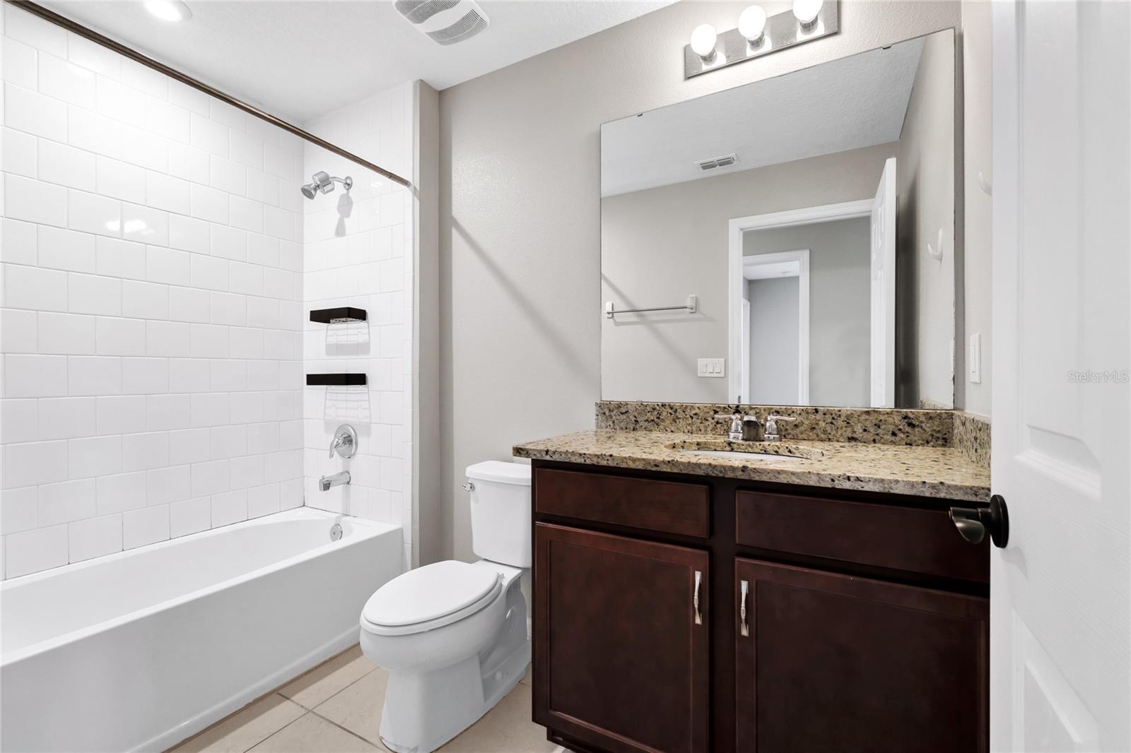 Image 24 of 52 For 15907 Marina Bay Drive