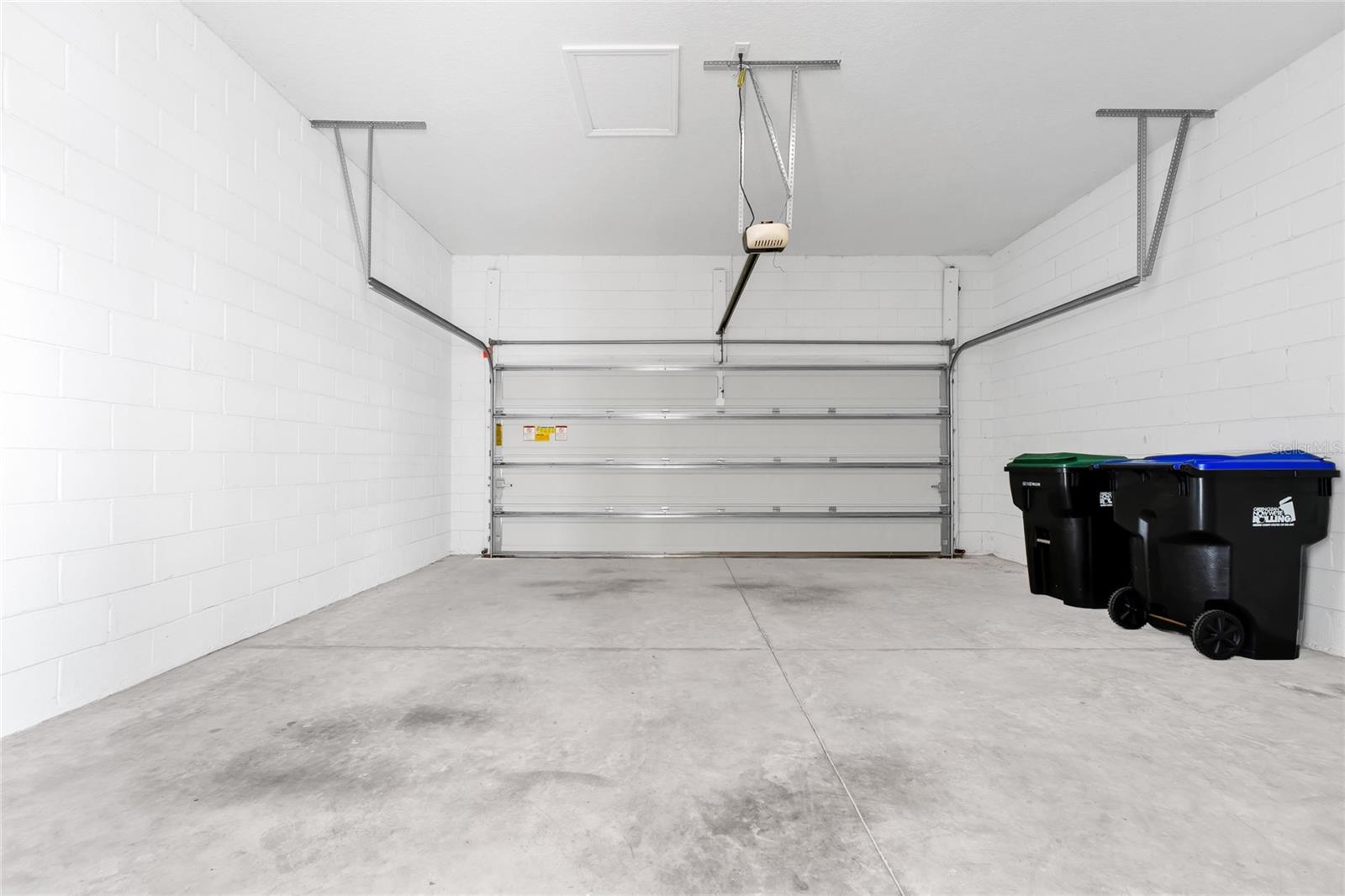 Image 31 of 52 For 15907 Marina Bay Drive