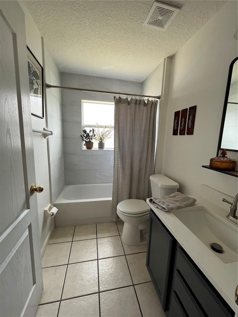 Image 13 of 19 For 8312 Lake Park Estates Boulevard