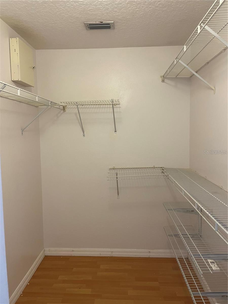 Image 7 of 19 For 8312 Lake Park Estates Boulevard