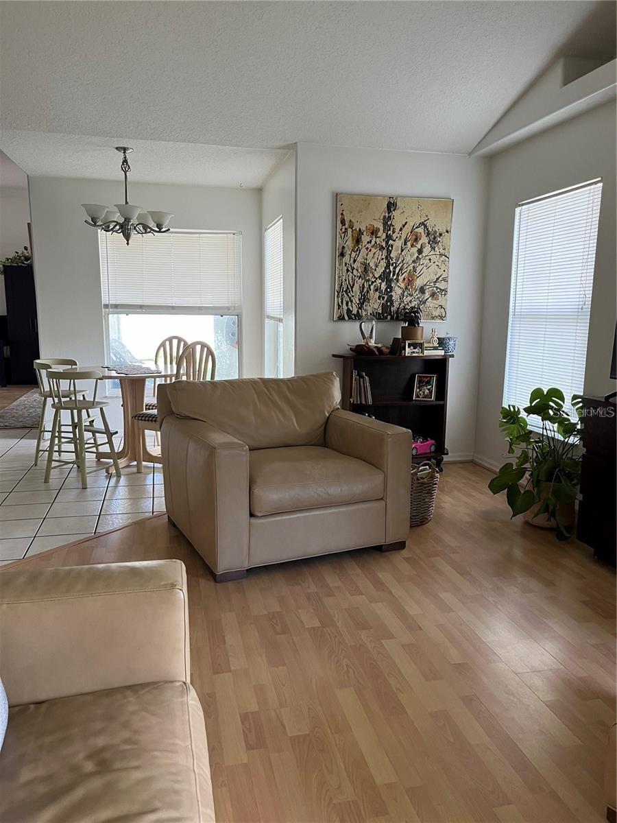 Image 8 of 19 For 8312 Lake Park Estates Boulevard