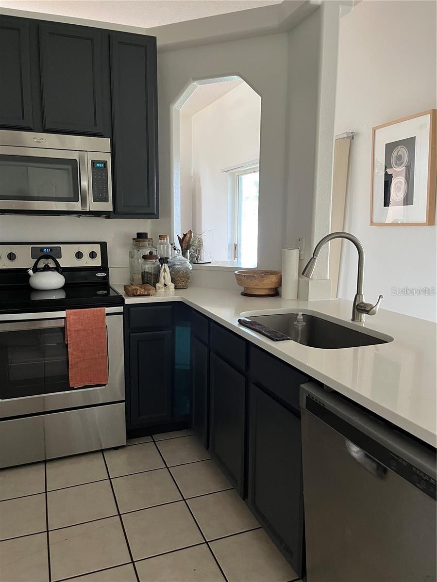 Image 9 of 19 For 8312 Lake Park Estates Boulevard